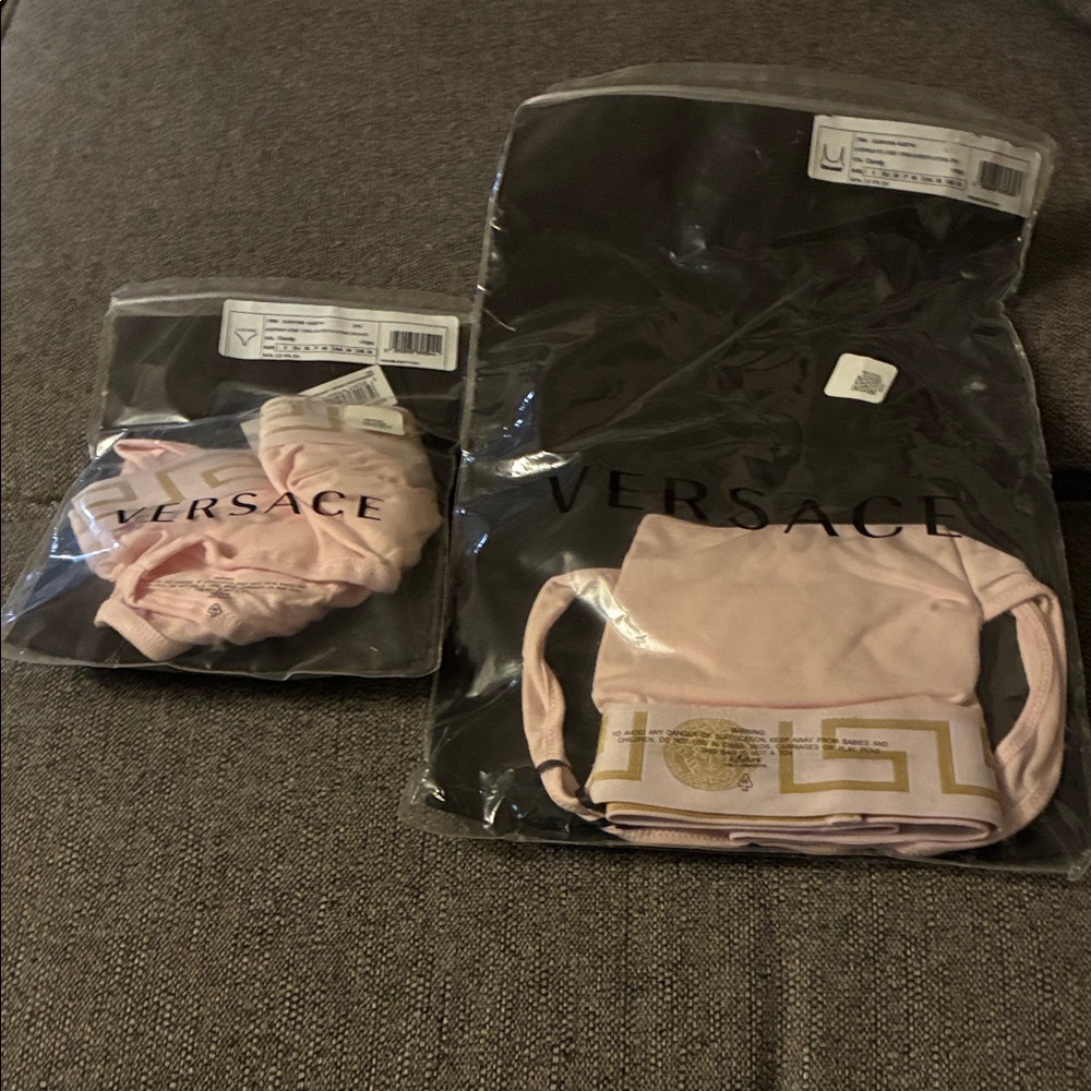 Versace woman’s  Pink Underwear Set. Bra and panty set woman’s size 3
